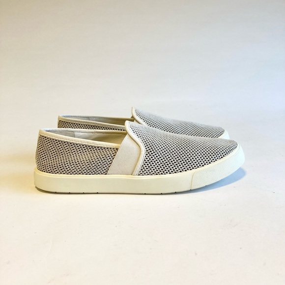 Vince White Cream Canvas Rubber Sole Sneakers size 6.5 - Picture 2 of 12